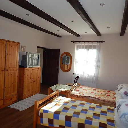 Bujdoso Vendeghaz Tardona